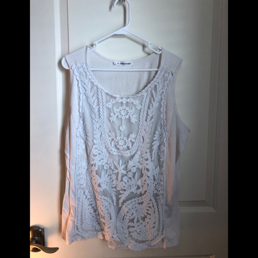 Maurice’s cream colored lace tank